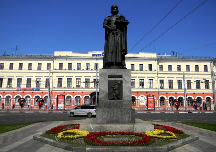 Памятник Ярославу Мудрому - символ города