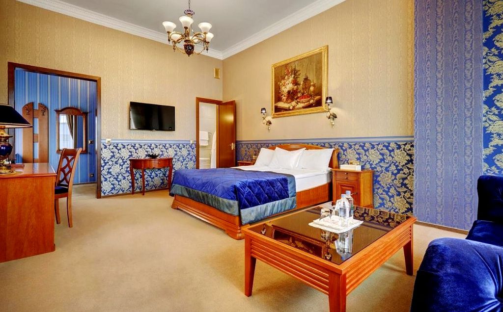 И сегодня в гостинице "Пепин" можно остановиться на период пребывания в Москве