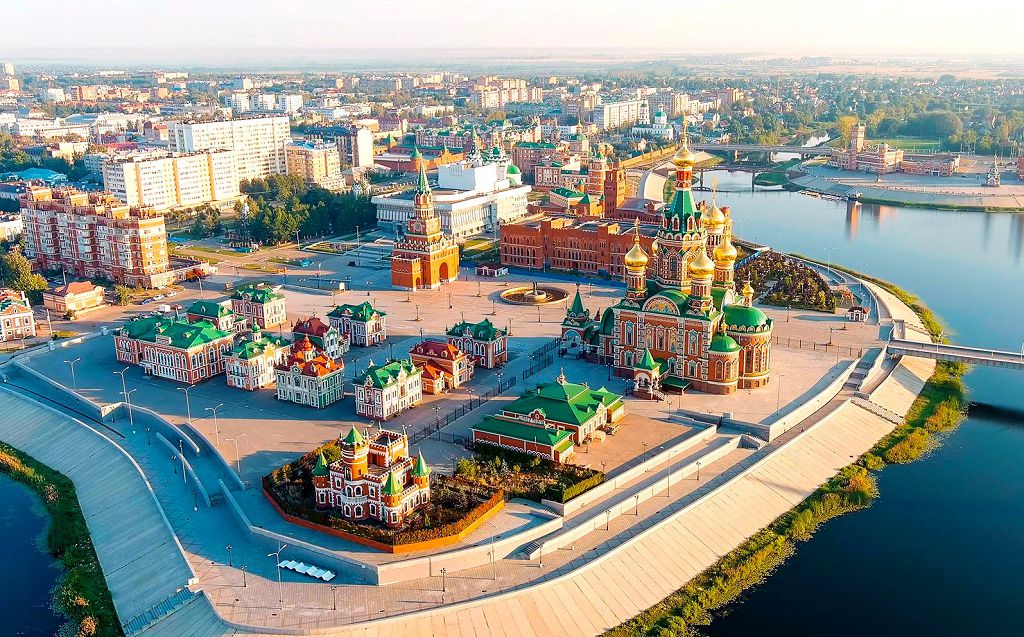 Площадь Республики и Девы Марии - самая популярная туристическая площадь