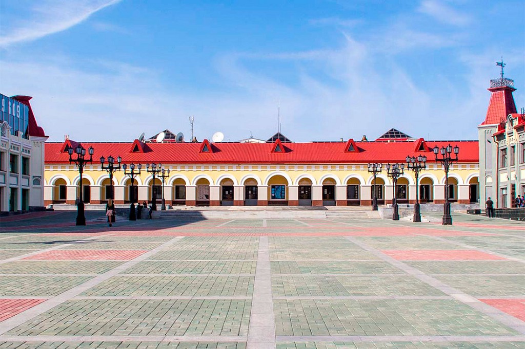 Гостиный двор - исторический торговый центр Уфы