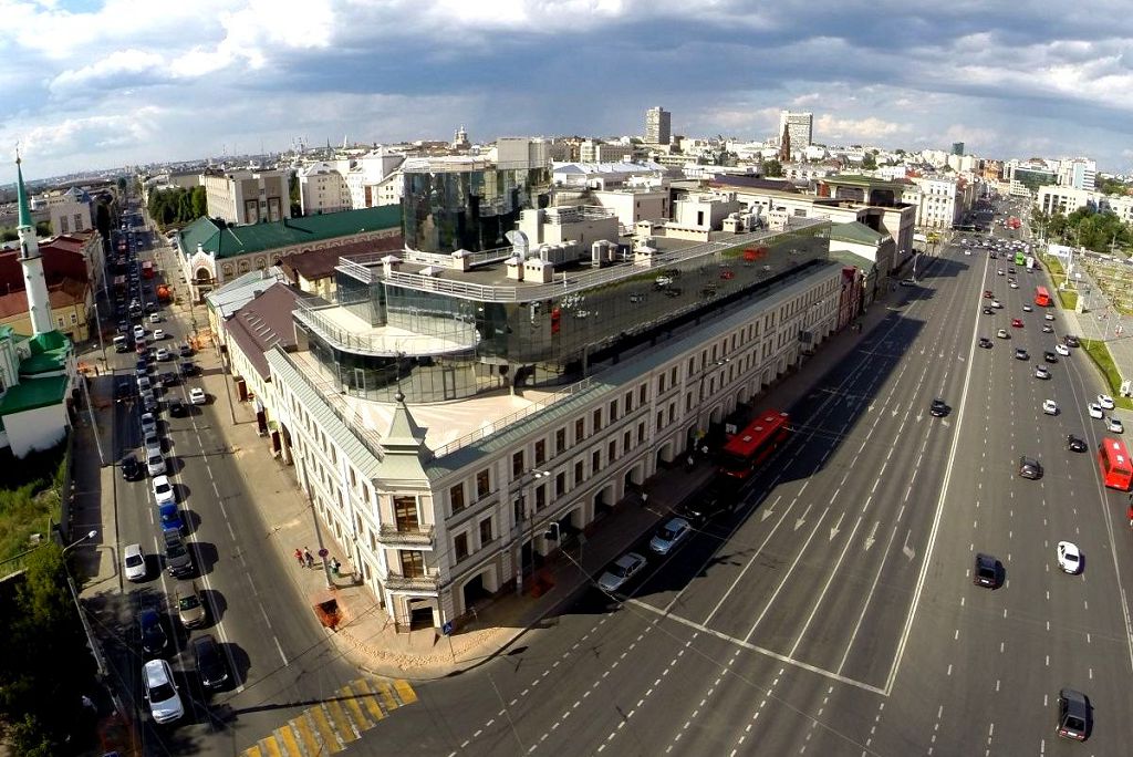 Сегодня перестроенное здание гостиницы "Булгар" отягощен современной надстройкой