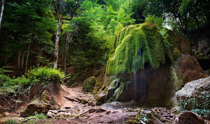 Так живописно выглядел водопад Серебряные струи до 2016 года