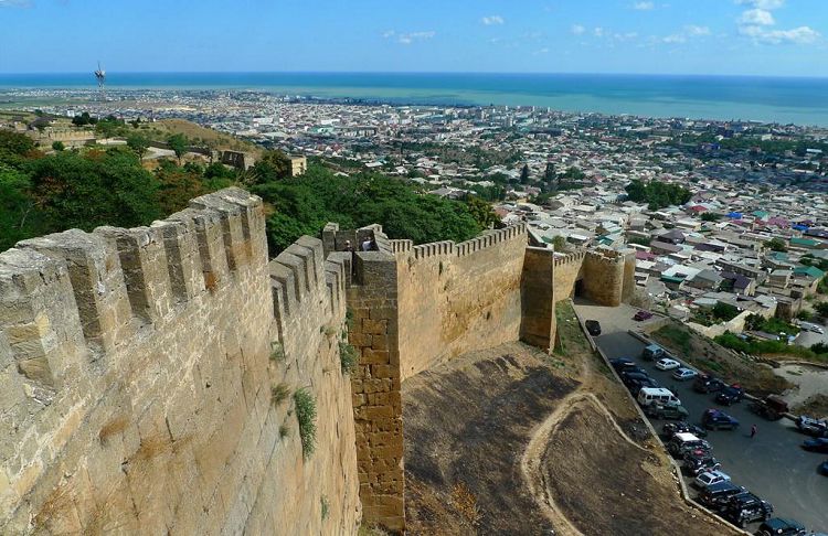 Дербентская стена Дербентская стена