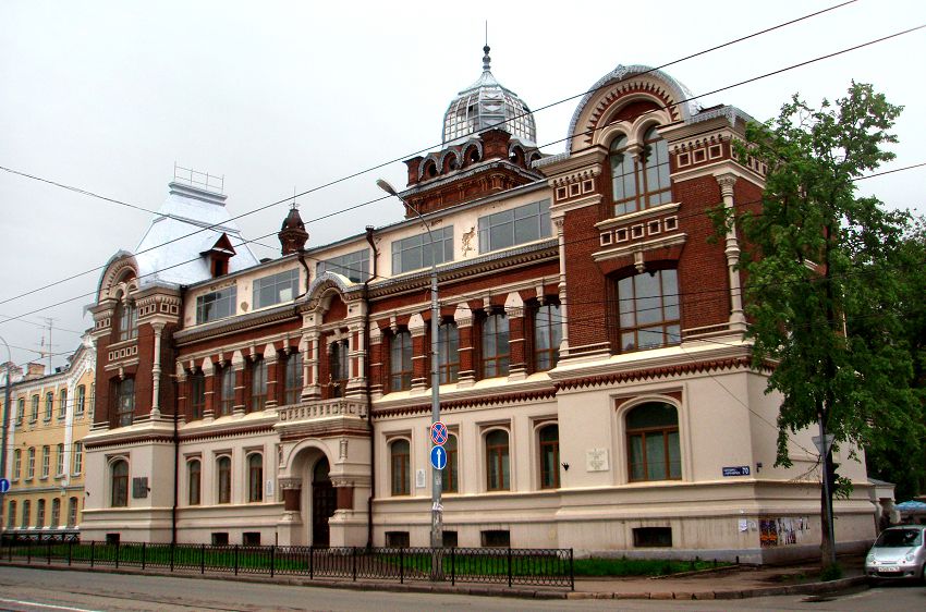 Здание бывшей Первой Художественной школы - достойное украшение Казани