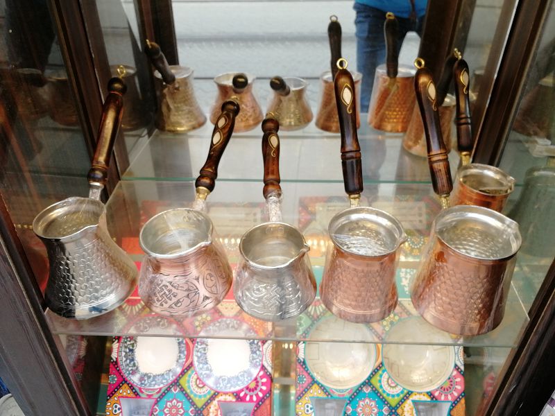 Кофейная турка - отличный подарок родителям