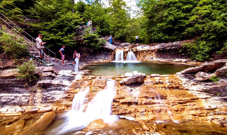 Водопады Долины реки Жане - еще один уникальный памятник природы