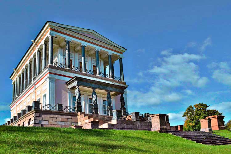 Дворец Бельведер в Луговом парке Петергофа