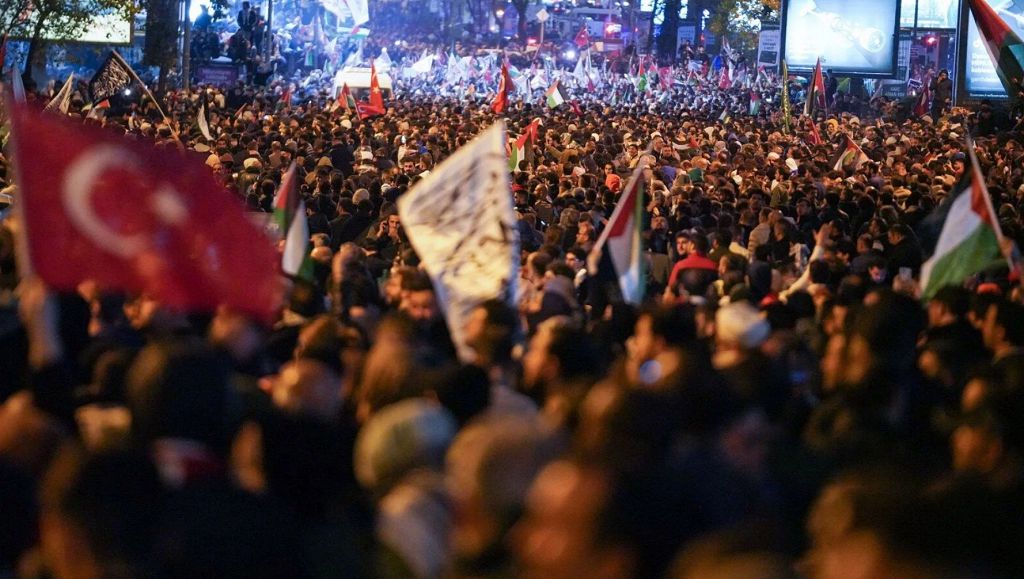 Антиизраильские протесты в Стамбуле в октябре