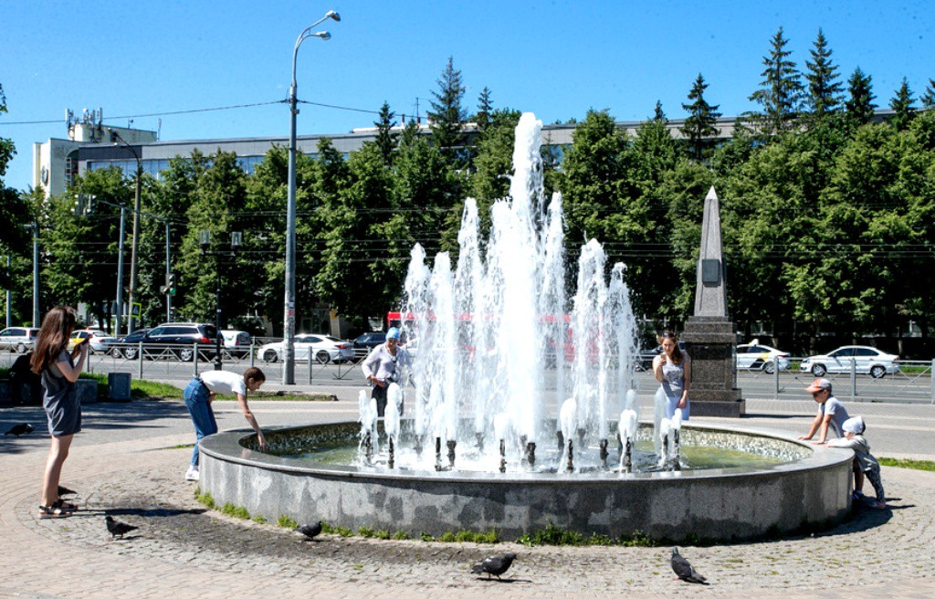 768-я верста находится на Советской площади около фонтана