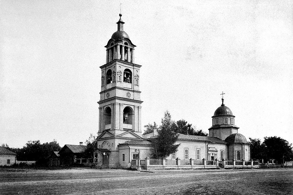 Изображение Варваринского храма до перестройки в начале 20 века сохранилось на фотографиях