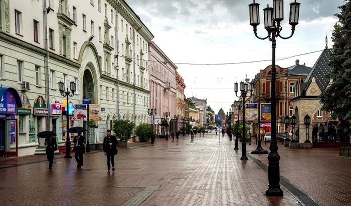 Большая Покровская - самая насыщенная достопримечательностями улица
