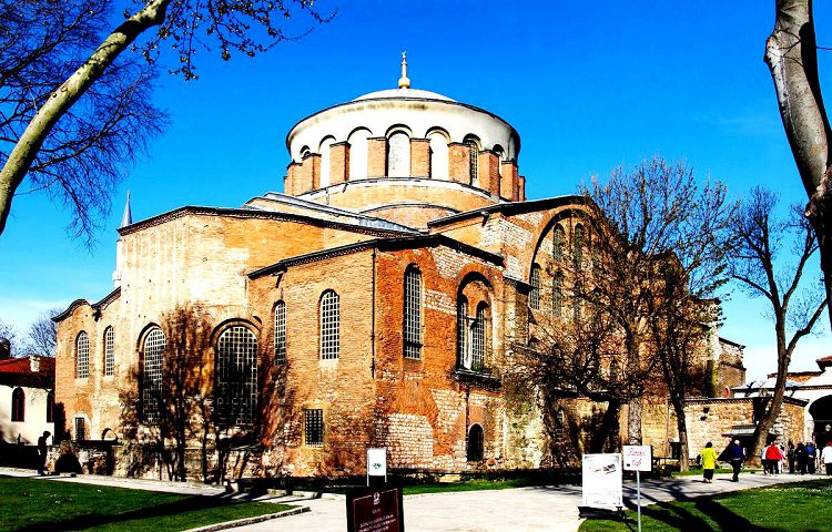 Храм Св.Ирины - уникальный памятник константинопольской архитектуры 4-6 веков