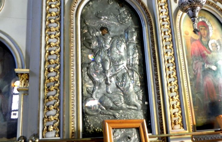 Икона Георгия Кудунского является основной святыней данного храма