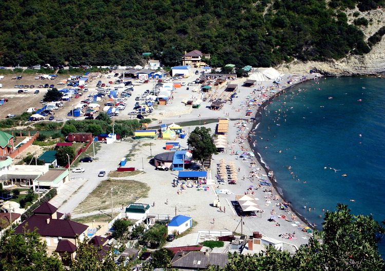 Пляжи поселка Дюрсо считаются одними из лучших в Новороссийске
