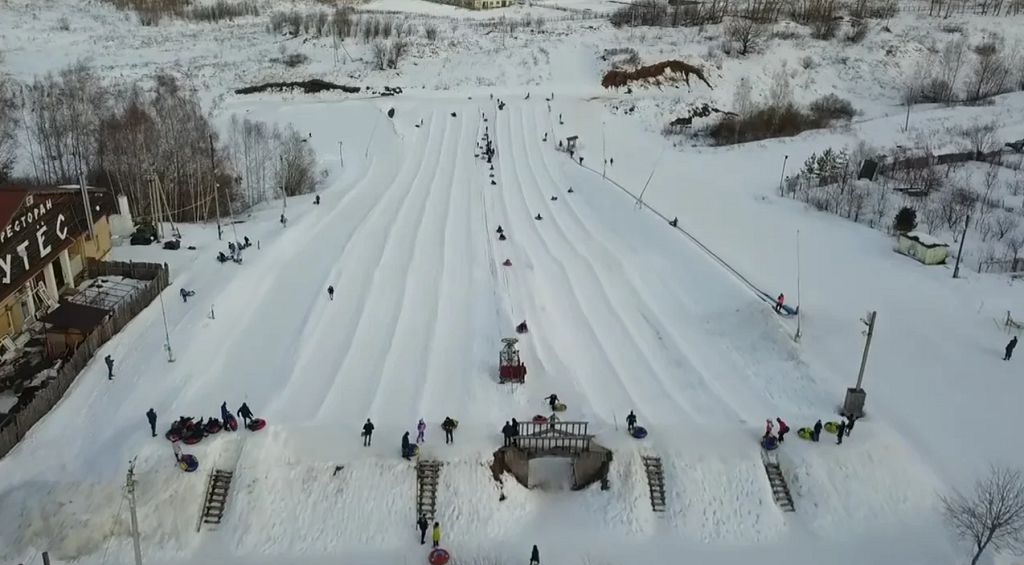 Зимние развлечения на горнолыжке Зайчая Горка