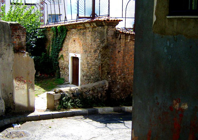 Данная Кенасса - единственный стамбульский храм караимских евреев