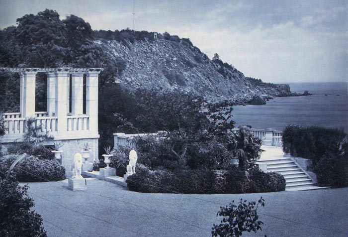 Одна из павильонных смотровых площадок в парке начала 20 столетия