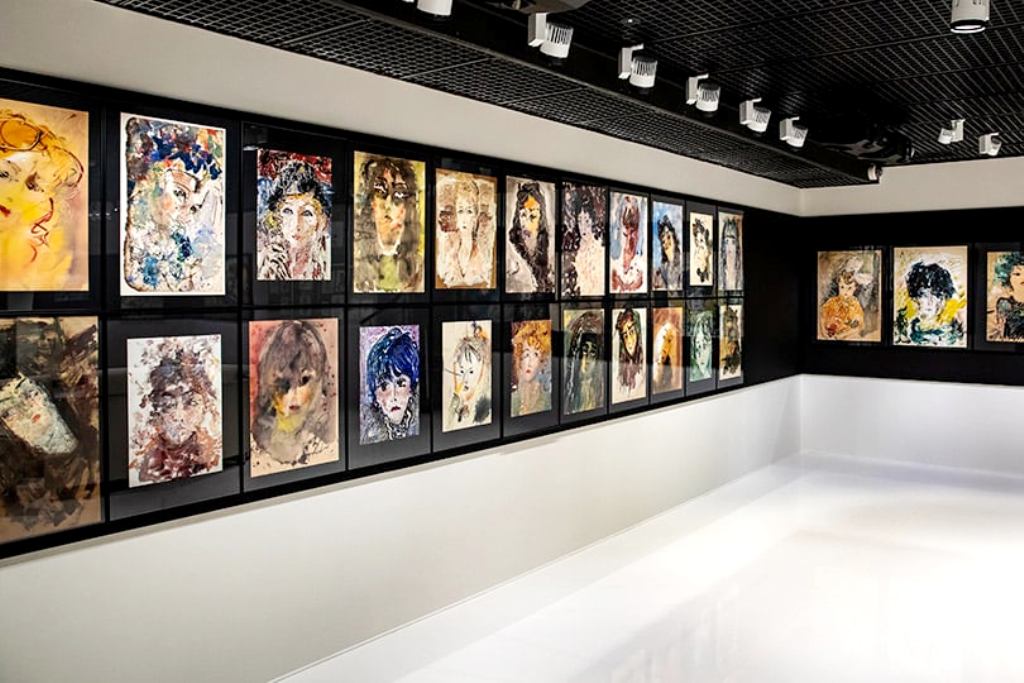 В "Музее AZ" находятся произведения художника Анатолия Зверева